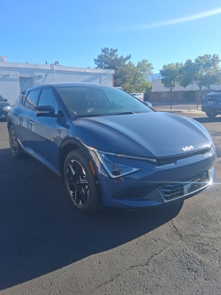 Used 2025 Kia EV6 Wind RWD image 1