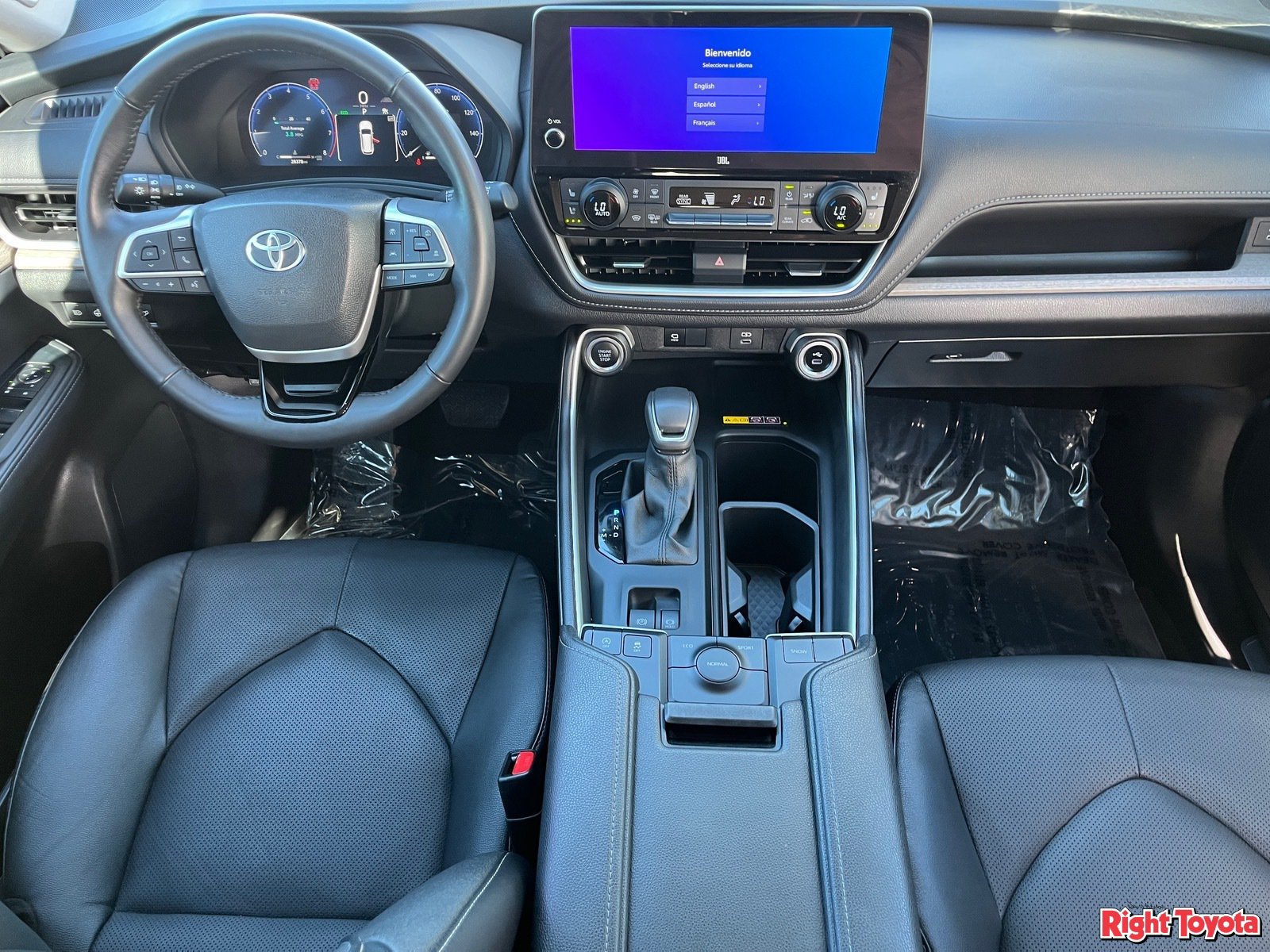 Certified 2024 Toyota Grand Highlander FWD image 14