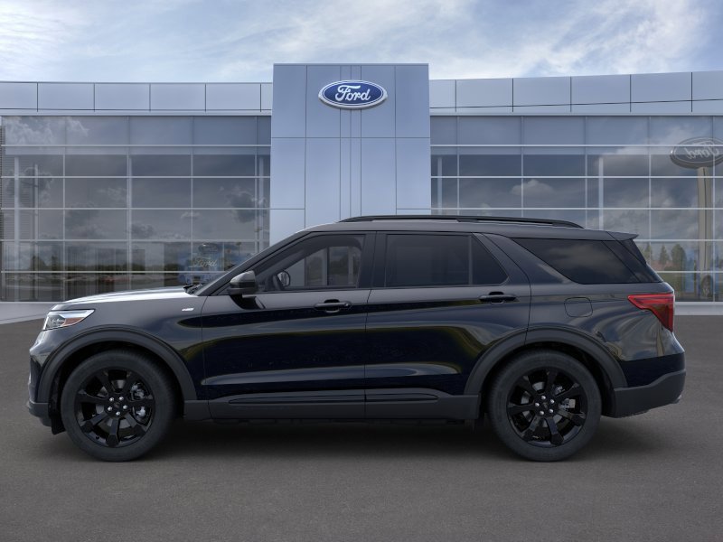 New 2024 Ford Explorer ST-Line w/ Class IV Trailer Tow Package AWD/4WD image 3