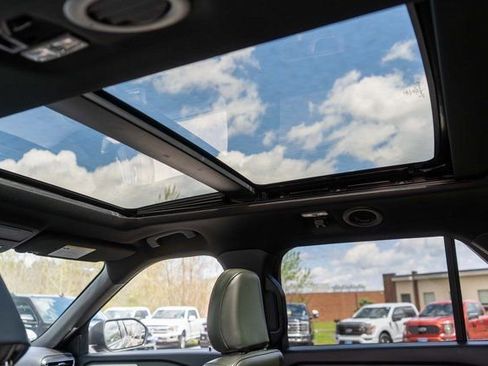 Used 2023 Ford Explorer Timberline AWD/4WD image 16