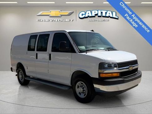 Used 2024 Chevrolet Express 2500 w/ Driver Convenience Package RWD image 7