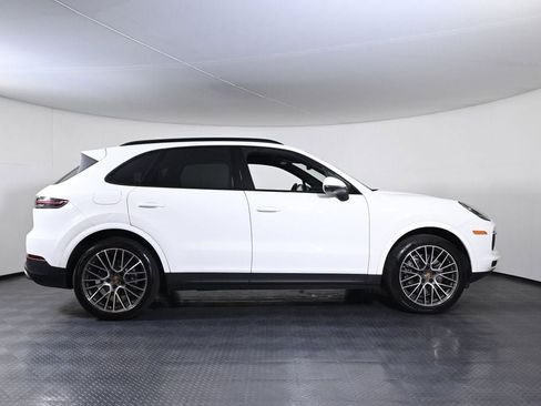 Certified 2023 Porsche Cayenne AWD/4WD image 8