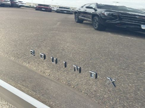 Used 2025 Chevrolet Equinox RS w/ Safety and Technology Package FWD image 13