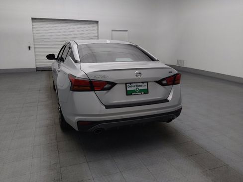Used 2021 Nissan Altima 2.5 SR FWD image 6