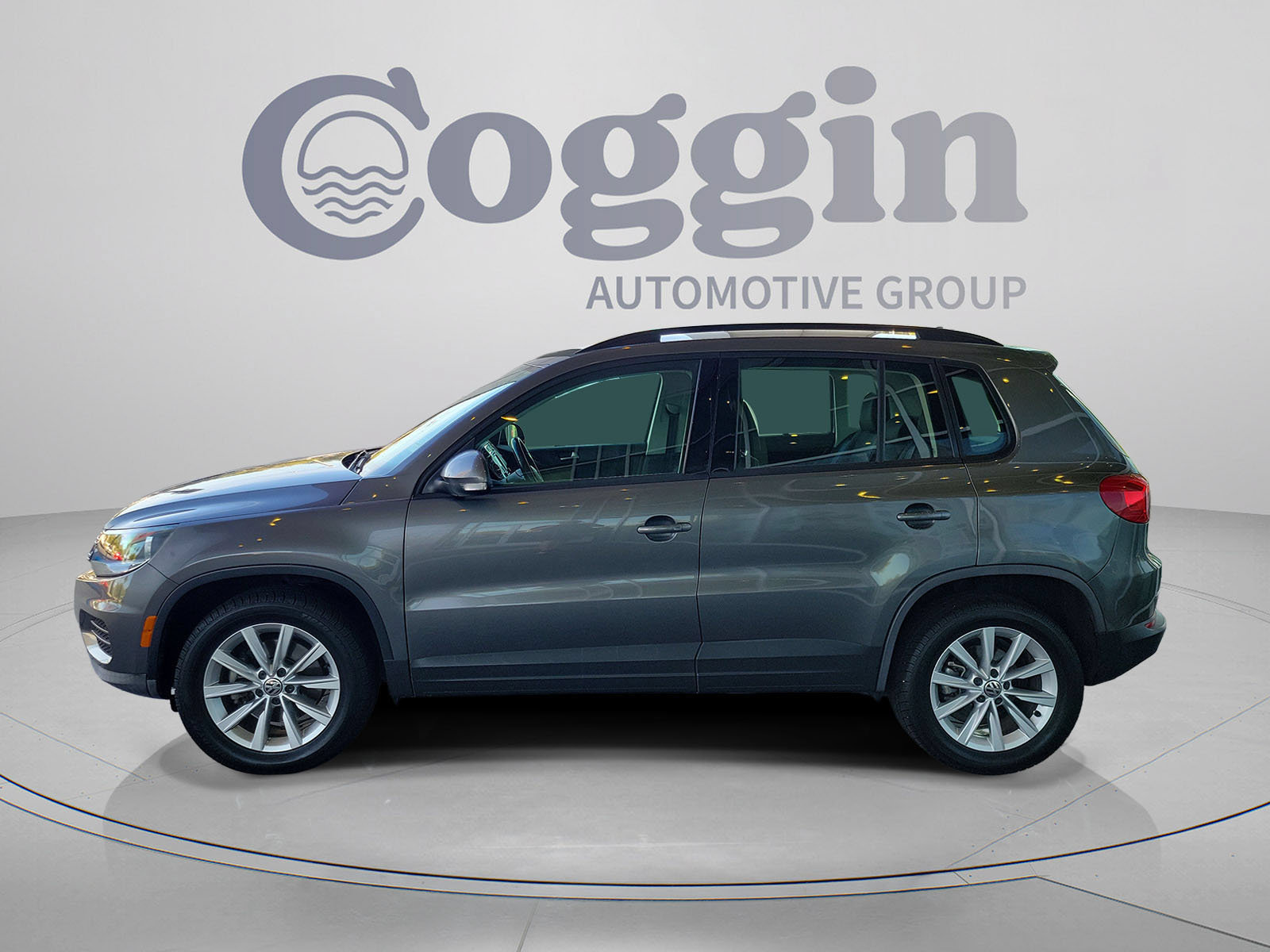 Used 2018 Volkswagen Tiguan Limited AWD/4WD image 3