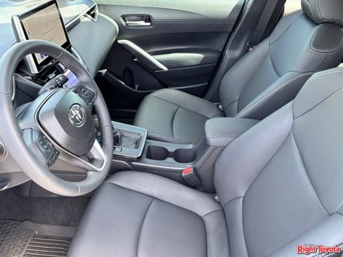 Certified 2026 Toyota Corolla Cross XLE w/ Convenience Package FWD image 19
