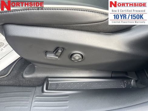 New 2026 Chrysler Pacifica Limited w/ Uconnect Theater Family Group image 14