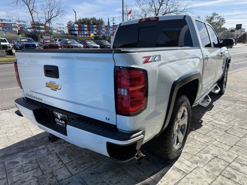 Certified 2018 Chevrolet Silverado 1500 LT w/ Texas Edition image 4