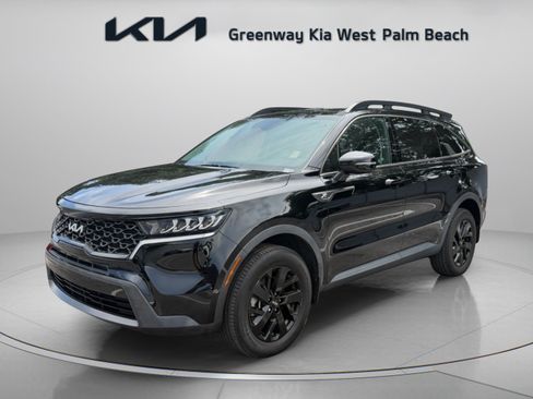 Certified 2022 Kia Sorento S w/ Panoramic Sunroof Package AWD/4WD image 3
