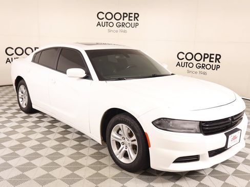 Used 2021 Dodge Charger SXT w/ Leather Interior Group RWD image 1
