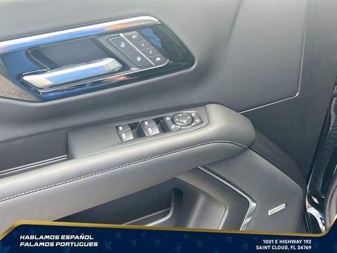 New 2026 Chevrolet Suburban Z71 w/ Comfort Package AWD/4WD image 11