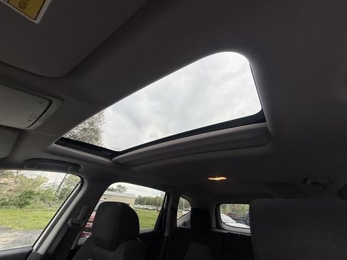 Used 2017 Honda CR-V EX image 19