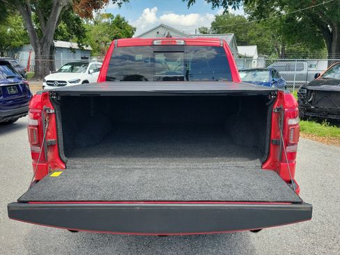 Used 2022 RAM 1500 Laramie AWD/4WD image 9