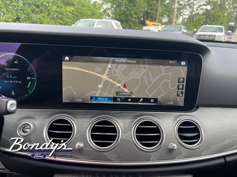 Used 2022 Mercedes-Benz E 350 Sedan image 5