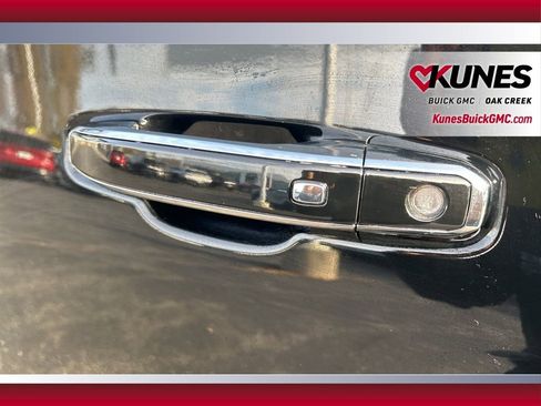 New 2026 GMC Yukon XL Denali image 12