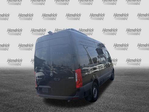 Used 2024 Mercedes-Benz Sprinter 2500 image 10