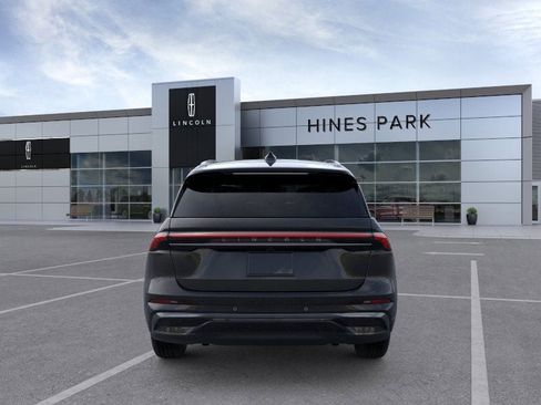 New 2026 Lincoln Nautilus Reserve w/ Jet Appearance Package image 5