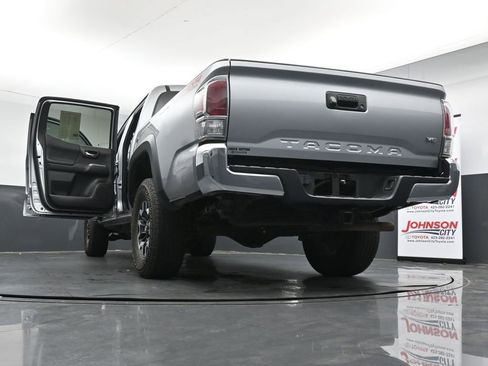 Used 2023 Toyota Tacoma TRD Off-Road AWD/4WD image 30