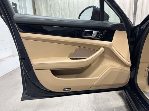 Used 2018 Porsche Panamera 4S w/ Sport Package AWD/4WD image 8