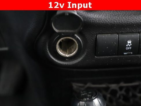 Used 2018 Jeep Wrangler Sport image 4