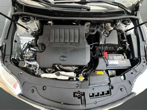 Used 2013 Toyota Avalon XLE image 17