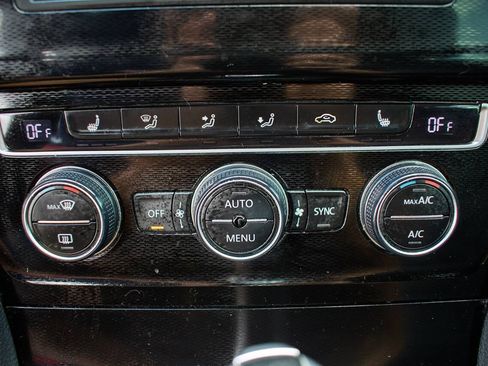Used 2016 Volkswagen GTI Autobahn w/ Lighting Package (SEL) FWD image 25