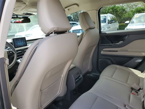 Certified 2022 Lincoln Corsair FWD w/ Equipment Group 101A image 9