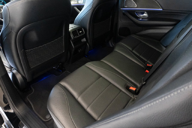 Used 2023 Mercedes-Benz GLE 350 w/ AMG Line Exterior image 11