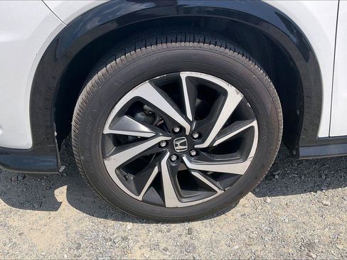 Used 2019 Honda HR-V Sport image 7