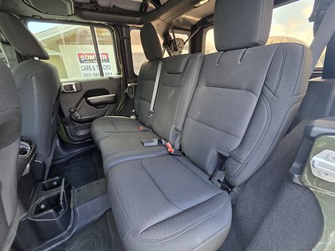 Used 2021 Jeep Wrangler Unlimited Sport AWD/4WD image 36