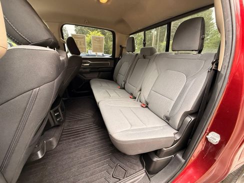 Used 2019 RAM 1500 Big Horn RWD image 28