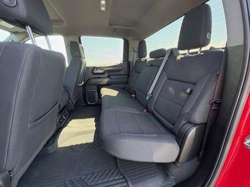 Used 2025 Chevrolet Silverado 1500 LT AWD/4WD image 17