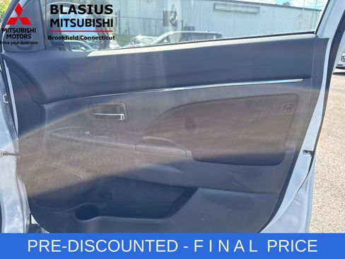 Used 2025 Mitsubishi Outlander Sport ES AWD/4WD image 47