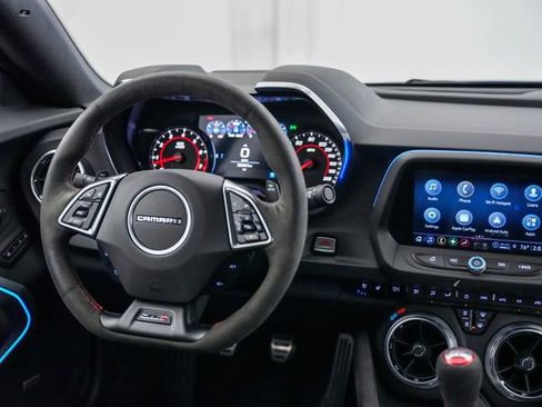 Used 2022 Chevrolet Camaro ZL1 RWD image 4