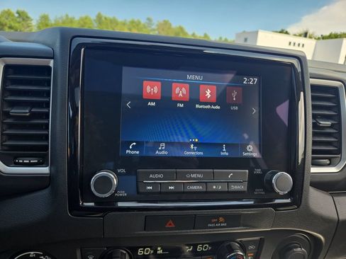 Used 2023 Nissan Frontier SV w/ SV Premium Package AWD/4WD image 12