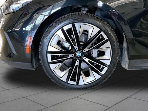 Used 2024 BMW 530i xDrive w/ Convenience Package AWD/4WD image 10