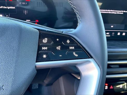 Certified 2025 Audi Q5 Prestige image 23