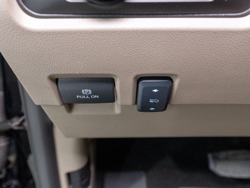 Used 2026 Ford F250 Platinum w/ Platinum Plus Package AWD/4WD image 37