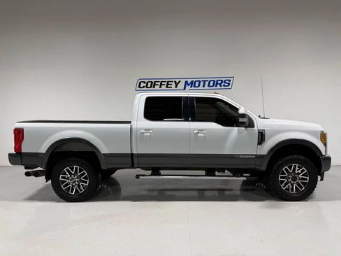 Used 2017 Ford F350 Lariat w/ Lariat Ultimate Package image 7