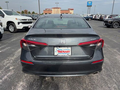 Used 2024 Honda Civic Sport image 5
