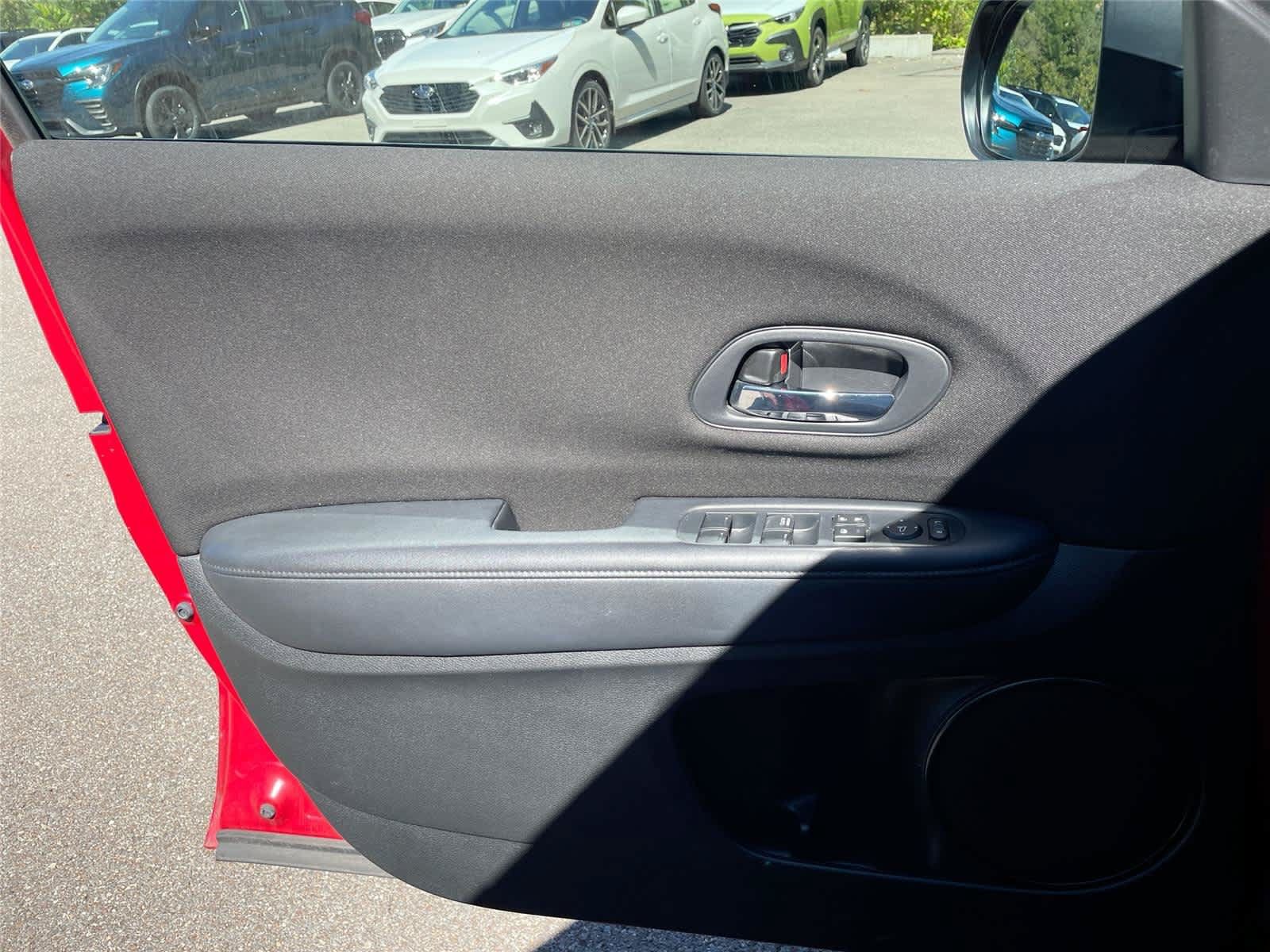 Used 2016 Honda HR-V LX image 16