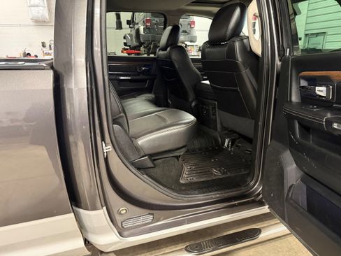 Used 2016 RAM 2500 Laramie AWD/4WD image 16