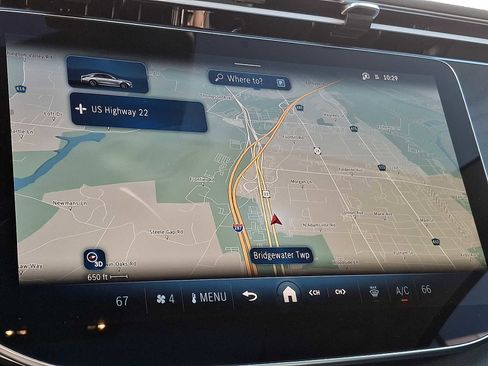 Used 2025 Mercedes-Benz E 350 4MATIC Sedan image 13