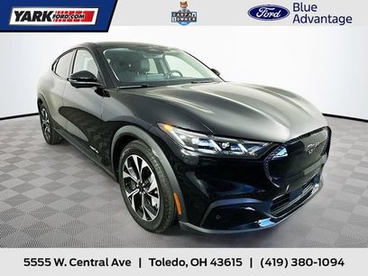 Certified 2025 Ford Mustang Mach-E Select w/ Comfort Package Lite