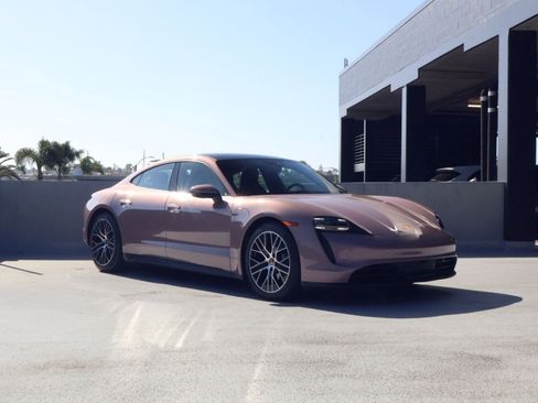 Certified 2023 Porsche Taycan w/ Premium Package RWD image 7
