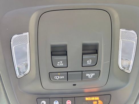 Used 2021 Cadillac CT4 Luxury w/ Sun And Sound Package RWD image 60