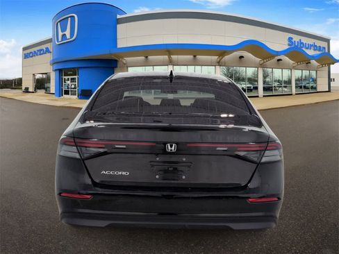 Used 2023 Honda Accord EX image 7