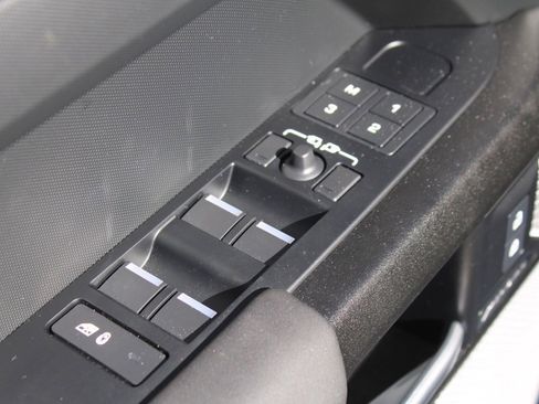 Used 2024 Land Rover Defender 130 Outbound image 14