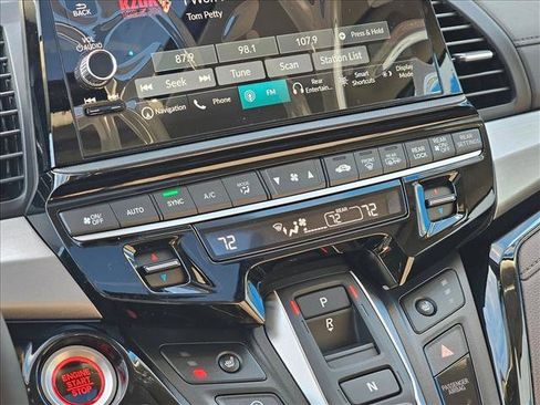New 2026 Honda Odyssey Touring image 22