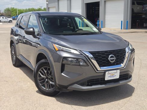 Used 2022 Nissan Rogue S FWD image 1